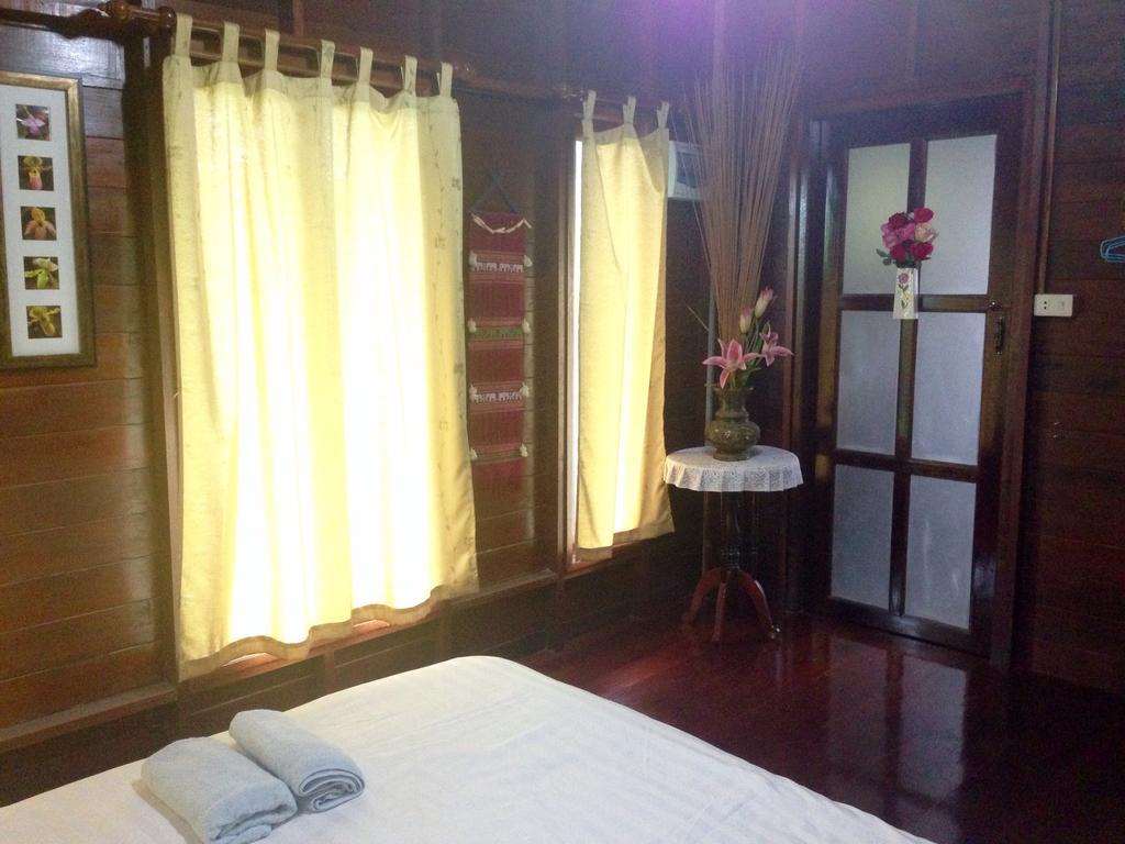 Panpim Resort Noen Hom الغرفة الصورة